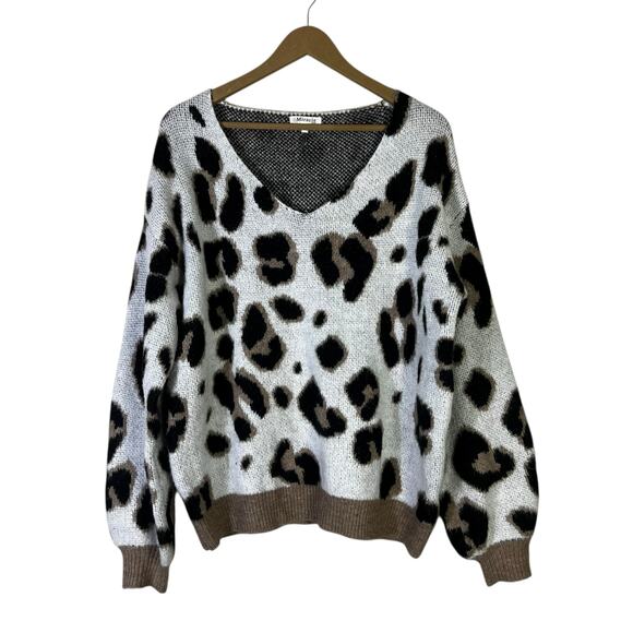 Miracle Leopard Print Oversized Sweater Womens S/M White Cotton Cozy Neutral - Picture 2 of 6